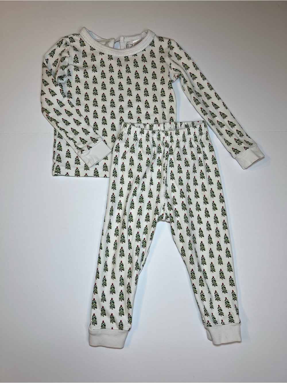 Lila and Hayes Grayson Kids White Christmas Tree Print Pajama Set size 18-24 M